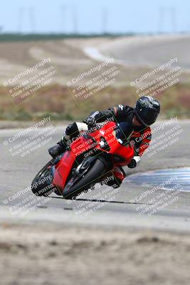 media/May-25-2025-Lets Ride (Sun) [[0ff033e448]]/C Group/1240pm (Riverside)/